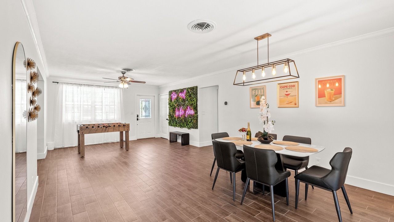 Photo of Bedroom in Coral Ridge Isles