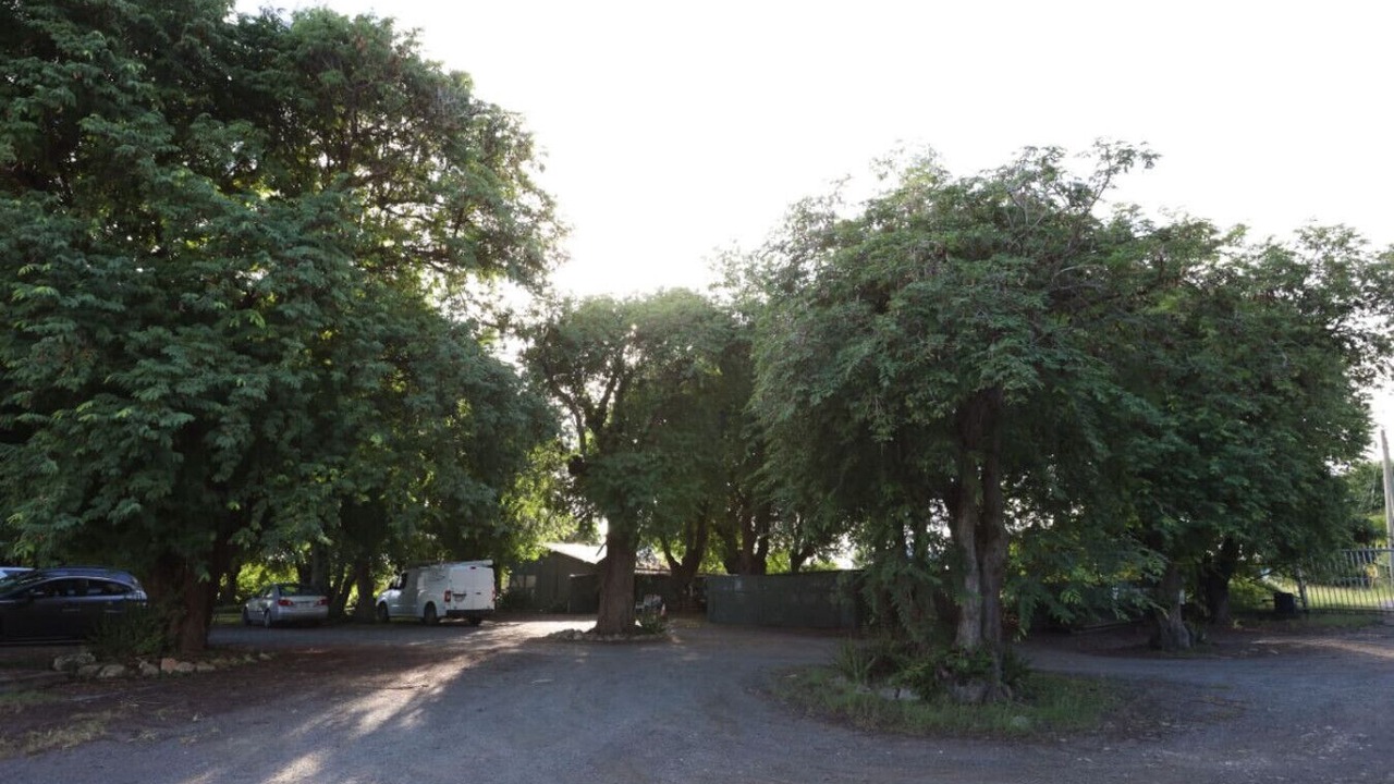 Photo of Others in Estate Carlton 1 North