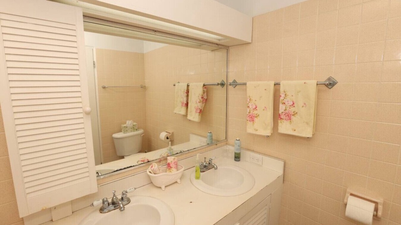 Photo of Bathroom in Estate Carlton 1 North