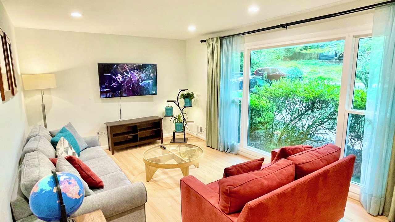 Photo of Livingroom in Silver Spring