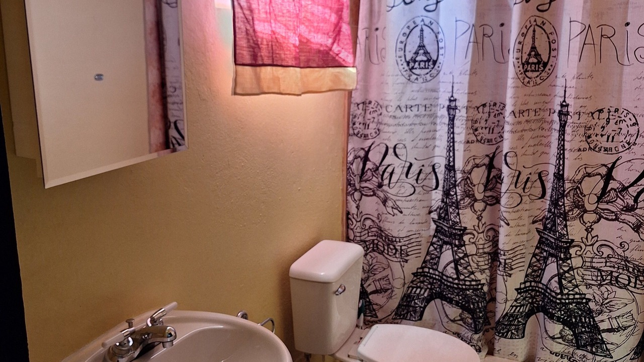 Photo of Bathroom in Island Harbour