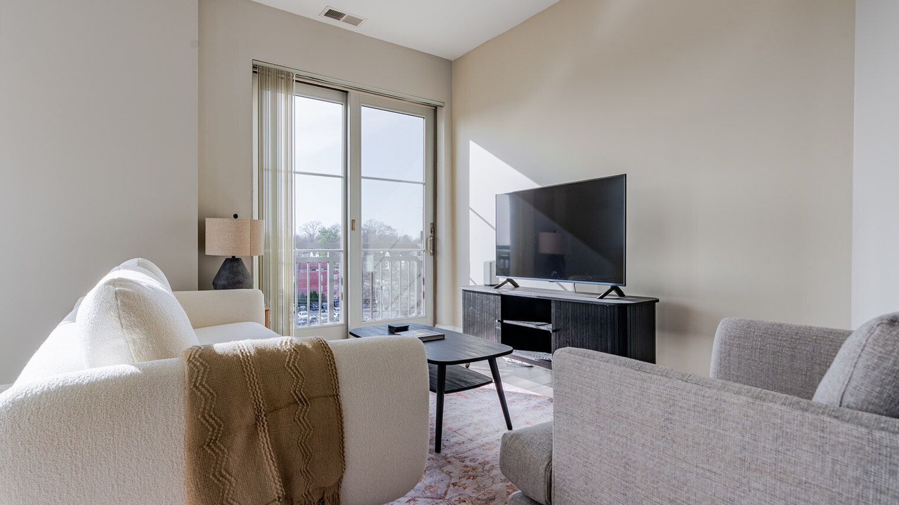 Photo of Livingroom in Bethesda