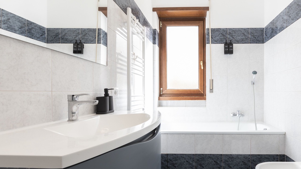 Photo of Bathroom in Universita
