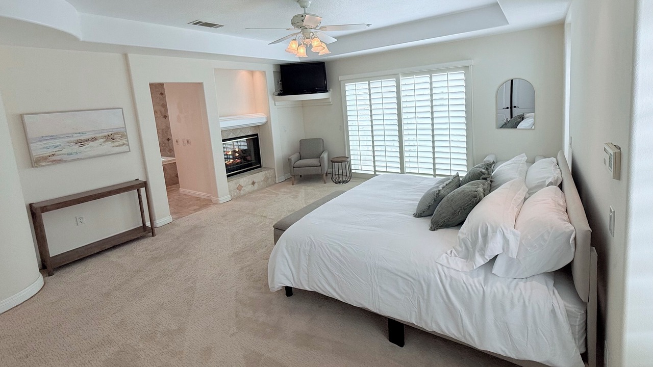 Photo of Bedroom in Oxnard Shores