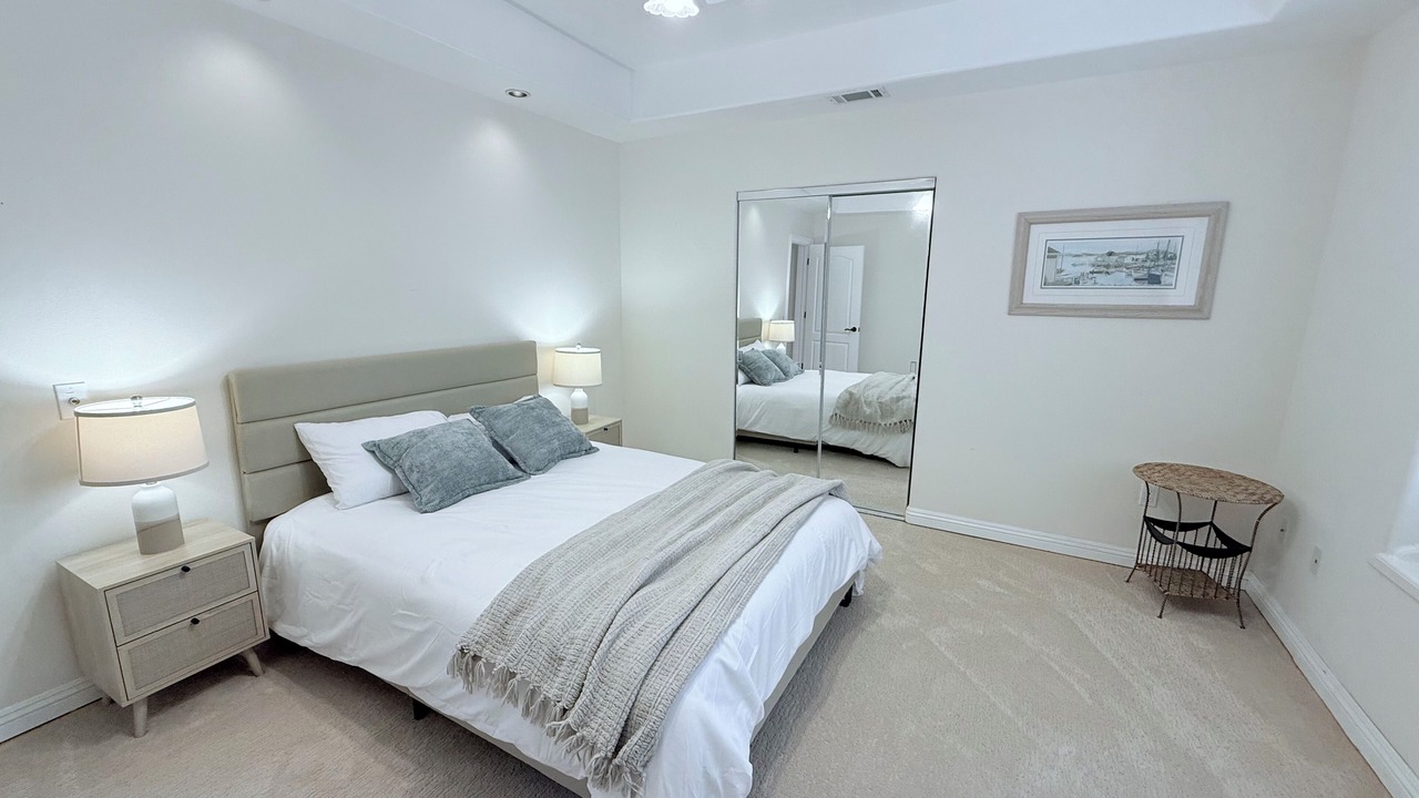 Photo of Bedroom in Oxnard Shores