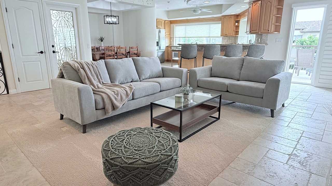 Photo of Livingroom in Oxnard Shores