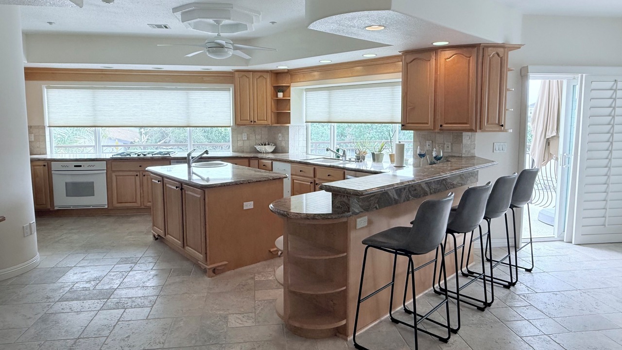 Photo of Kitchen in Oxnard Shores