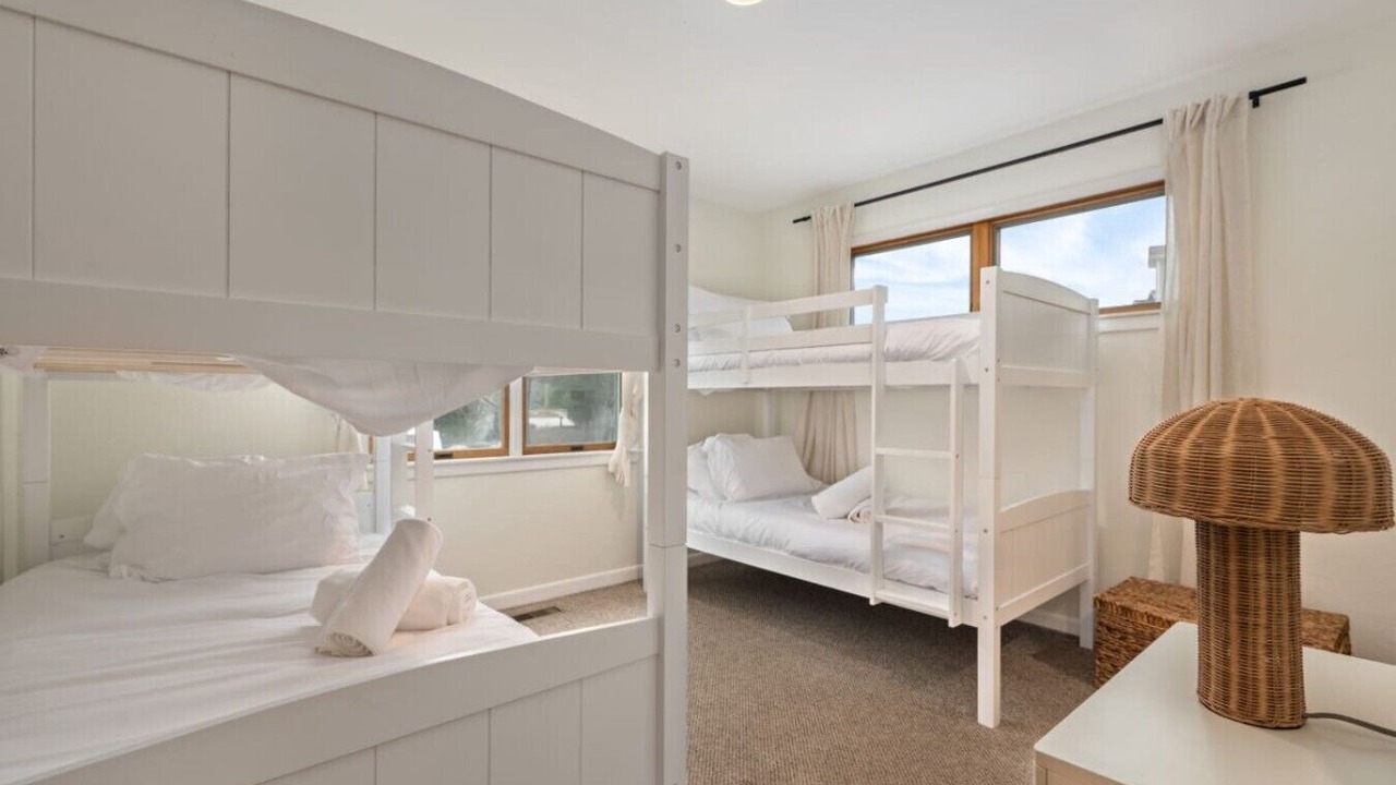 Photo of Bedroom in Whalehead Beach