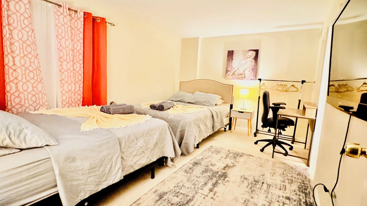 Photo of Bedroom in Aspen Hill