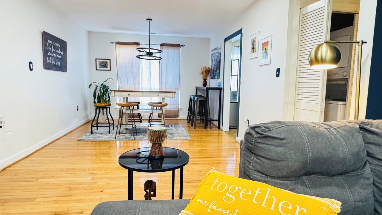 Photo of Livingroom in Aspen Hill