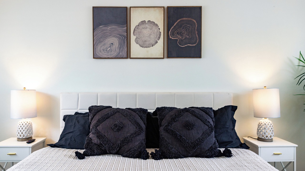Photo of Bedroom in Calabasas
