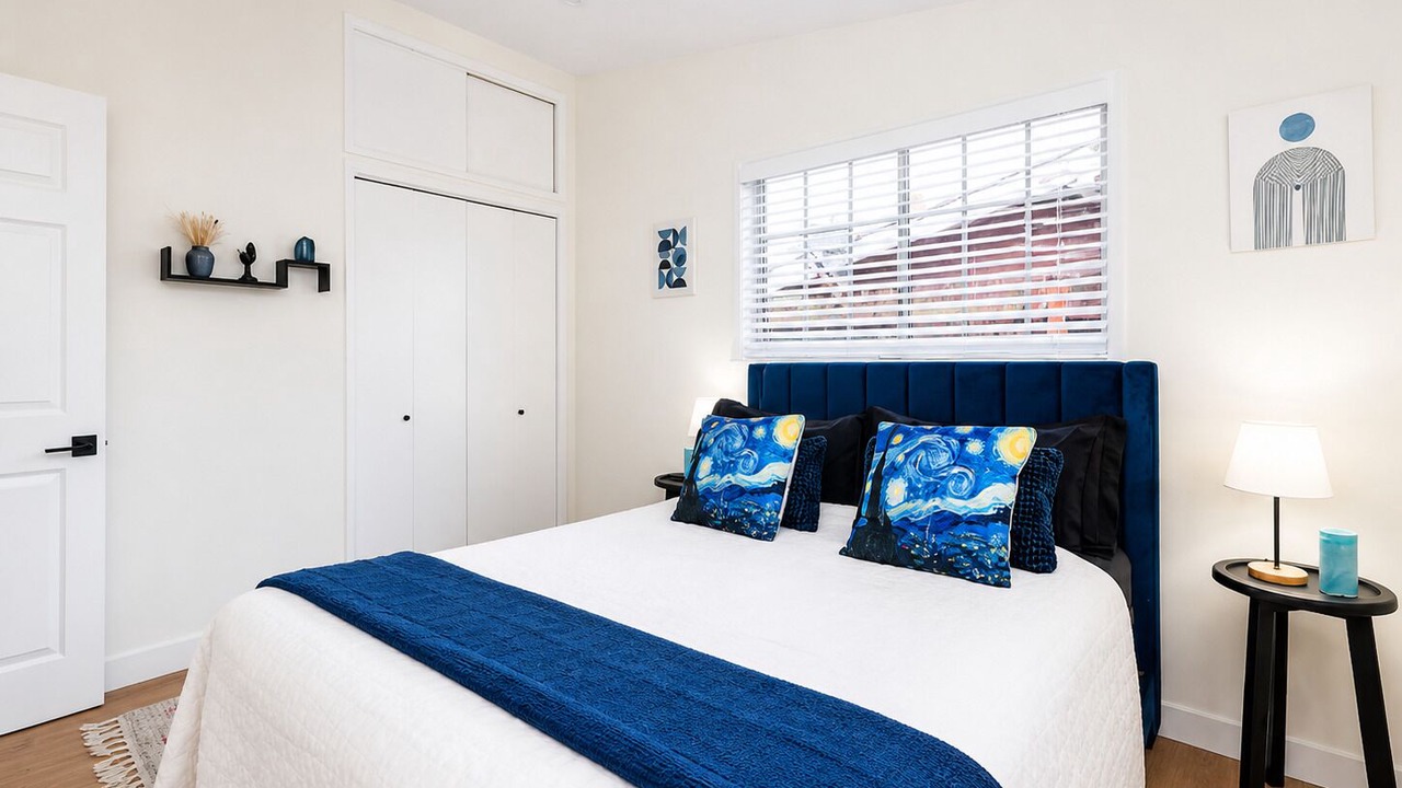 Photo of Bedroom in Calabasas