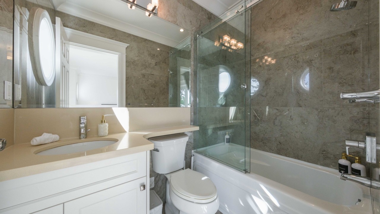 Photo of Bathroom in West Vancouver