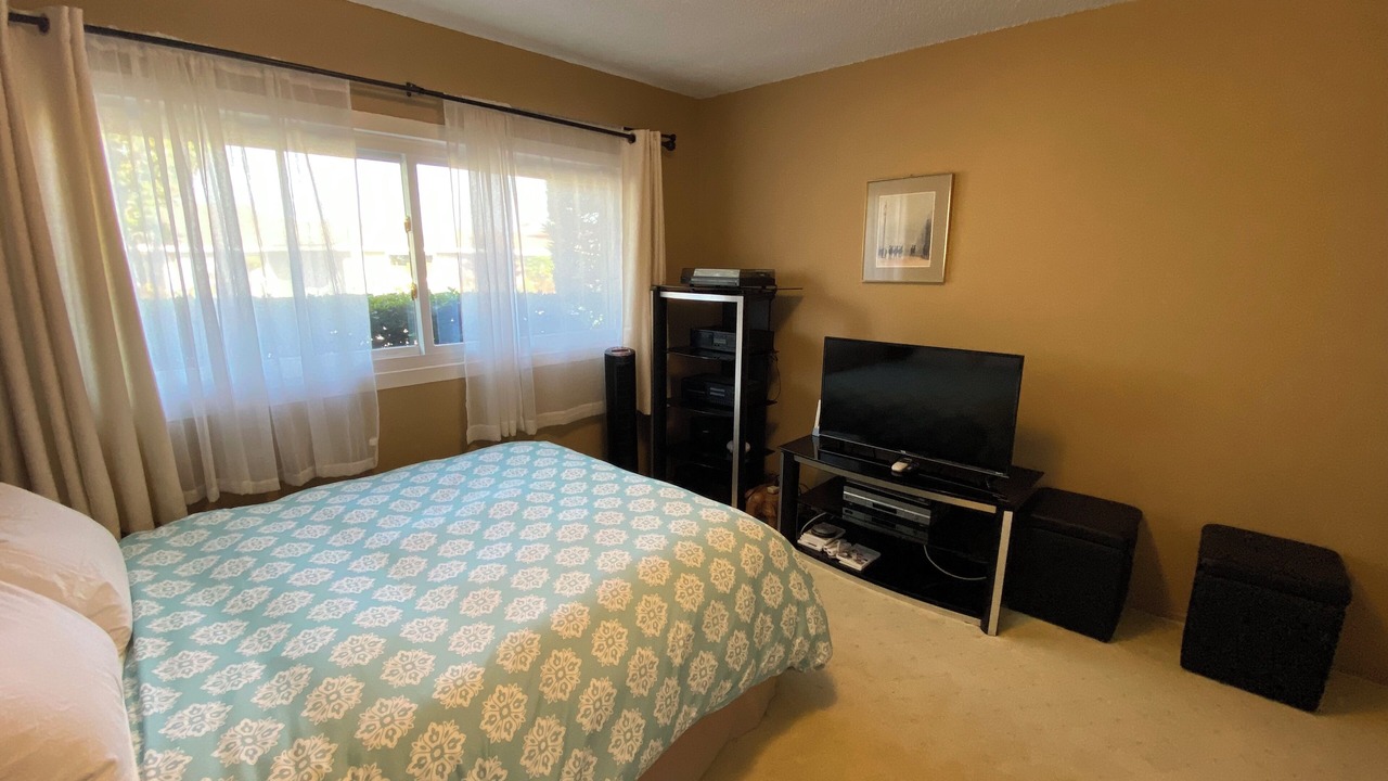 Photo of Bedroom in Ladera Heights