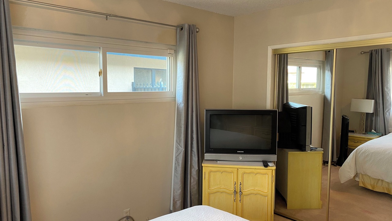 Photo of Bedroom in Ladera Heights