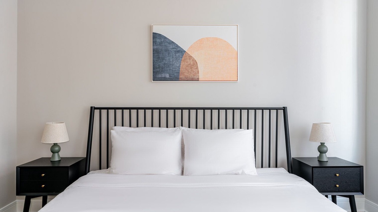 Photo of Bedroom in Woodmont Triangle