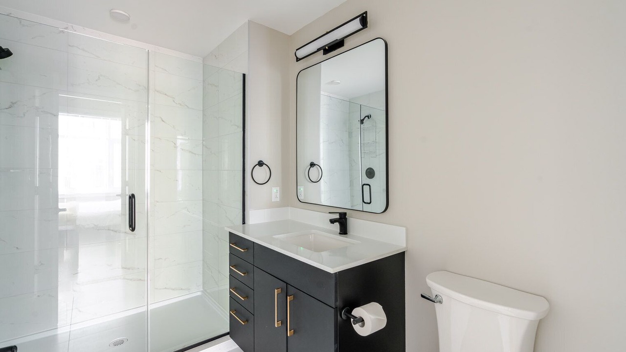 Photo of Bathroom in Woodmont Triangle