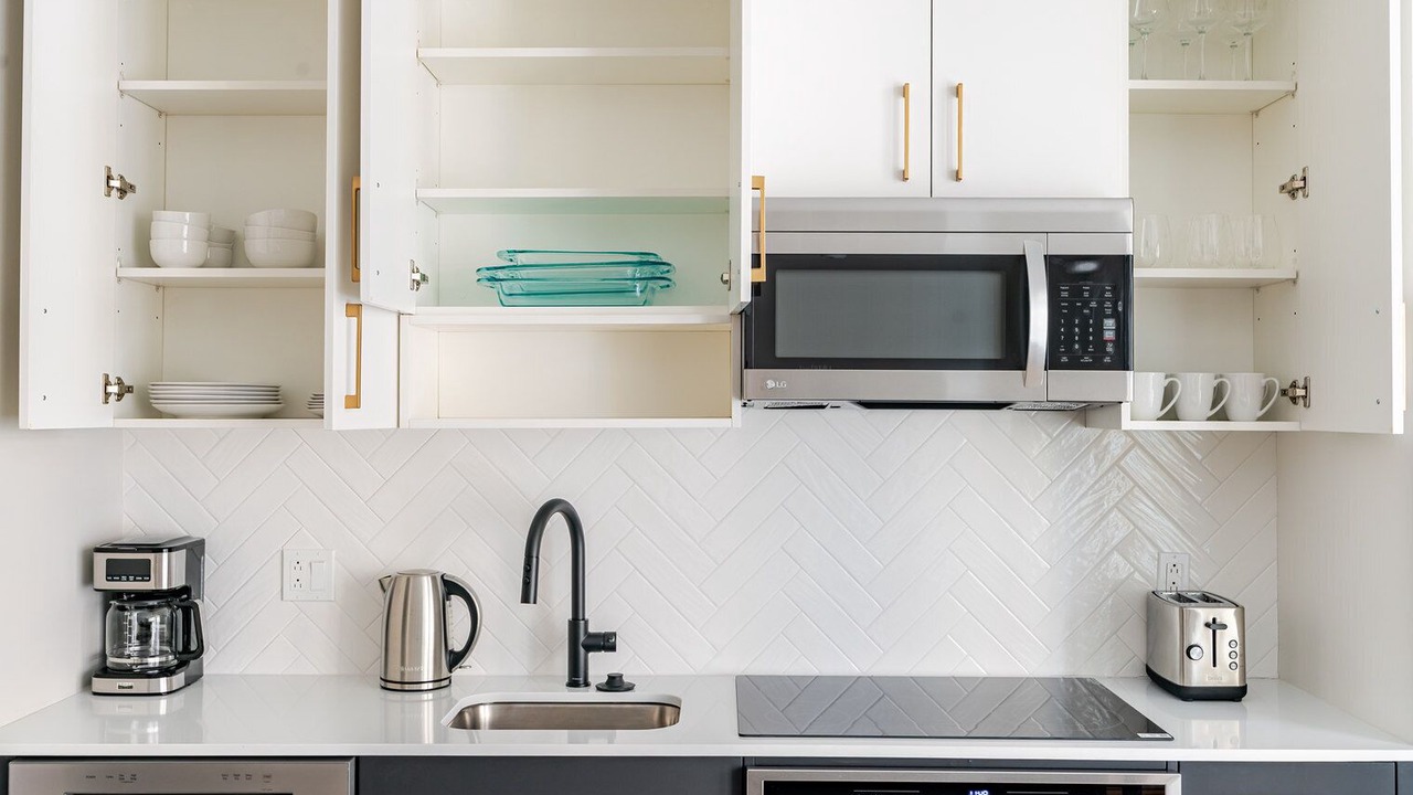 Photo of Kitchen in Woodmont Triangle