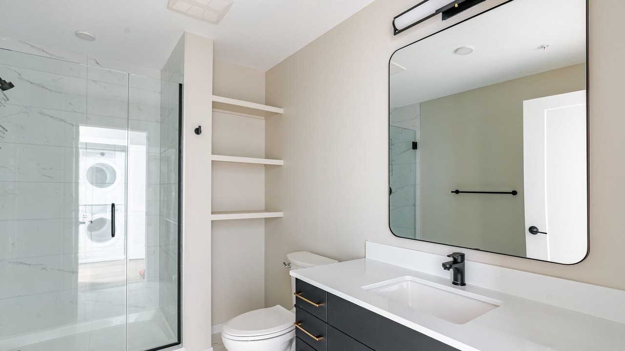 Photo of Bathroom in Woodmont Triangle