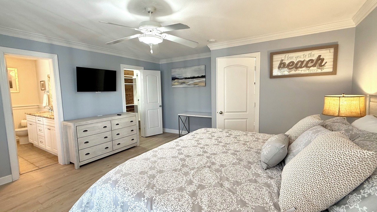 Photo of Bedroom in Northeast Virginia Beach