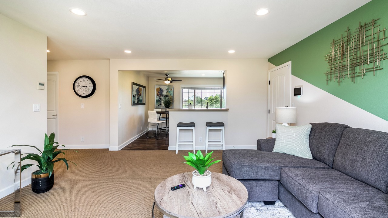 Photo of Livingroom in Thousand Oaks