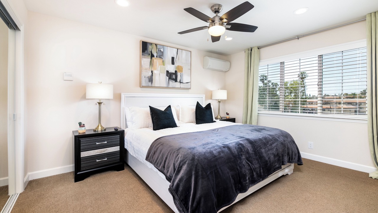 Photo of Bedroom in Thousand Oaks
