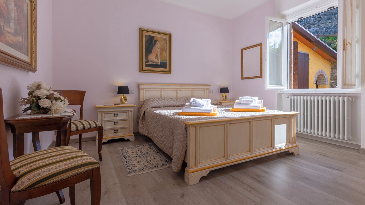 Photo of Bedroom in Castel Focognano