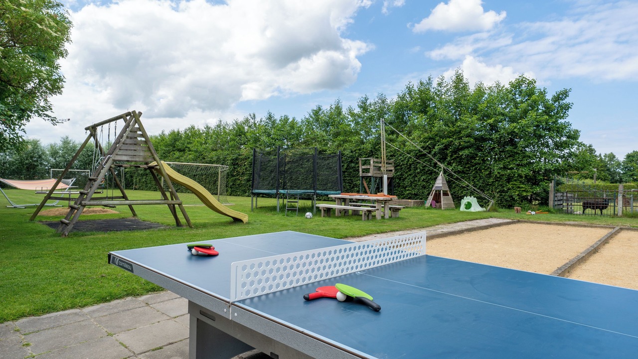 Photo of Others in Hensbroek