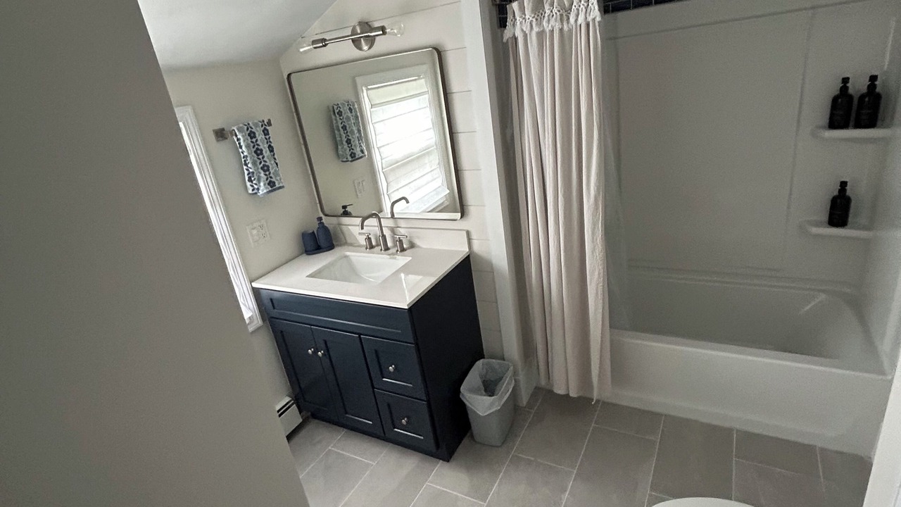 Photo of Bathroom in Eastward Look