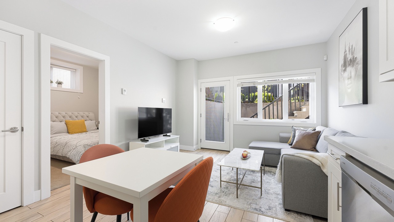 Photo of Livingroom in Riley Park-Little Mountain