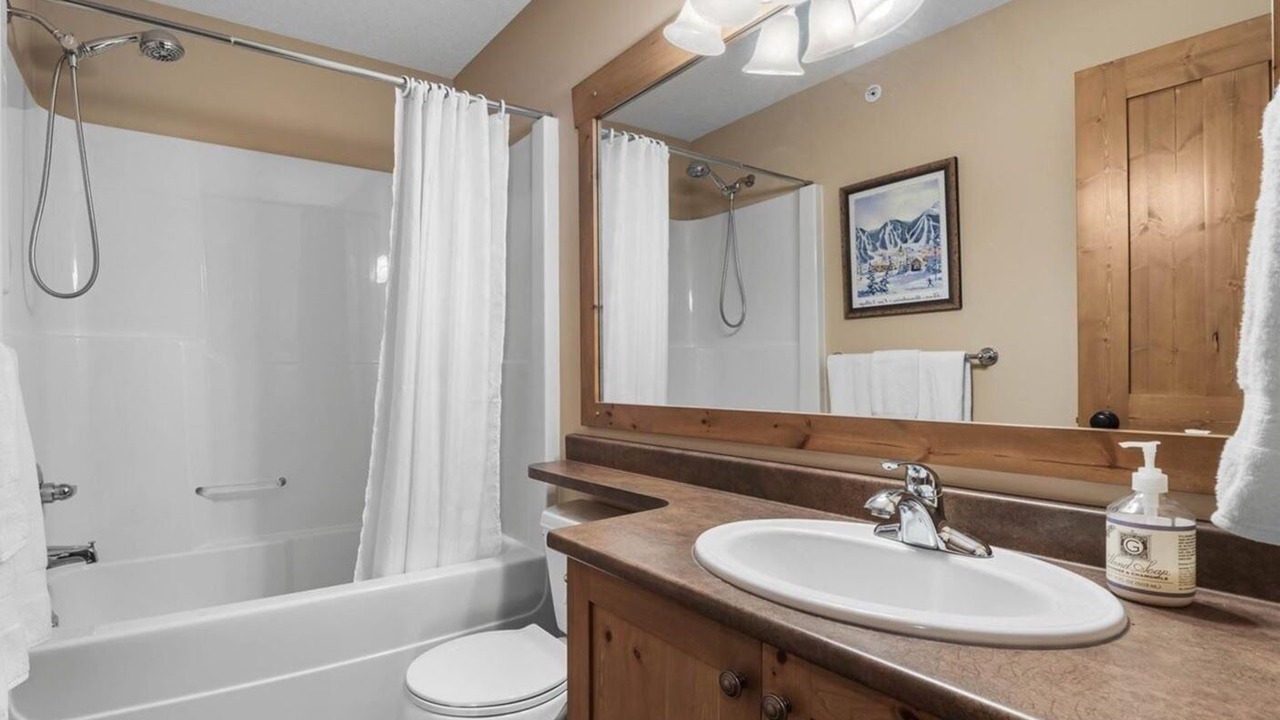 Photo of Bathroom in Sun Peaks