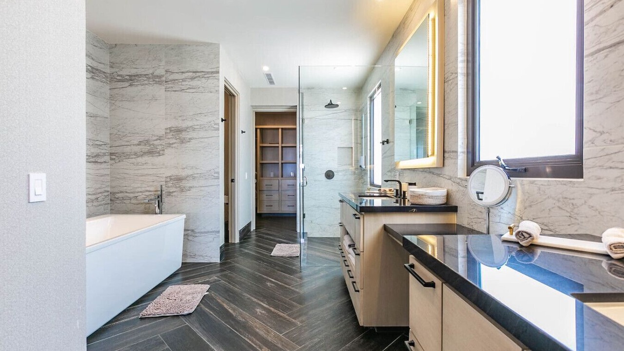 Photo of Bathroom in Sunset Beach