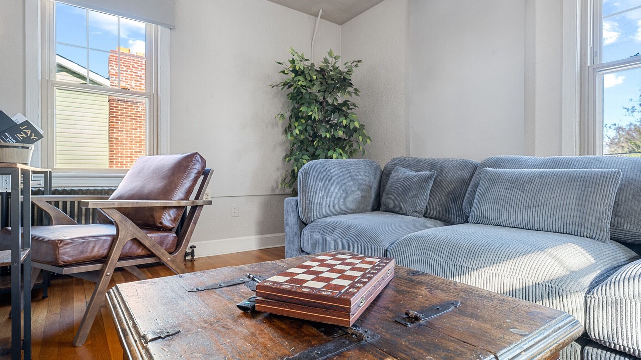 Photo of Livingroom in Randle Highlands