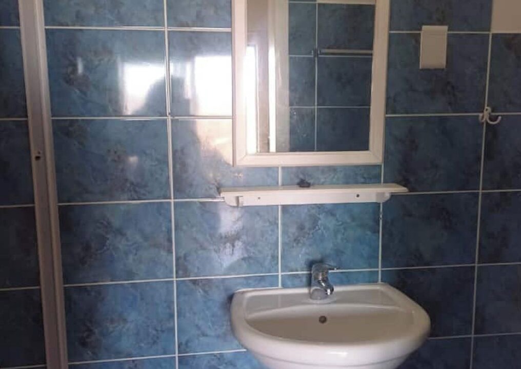 Photo of Bathroom in Mountainside