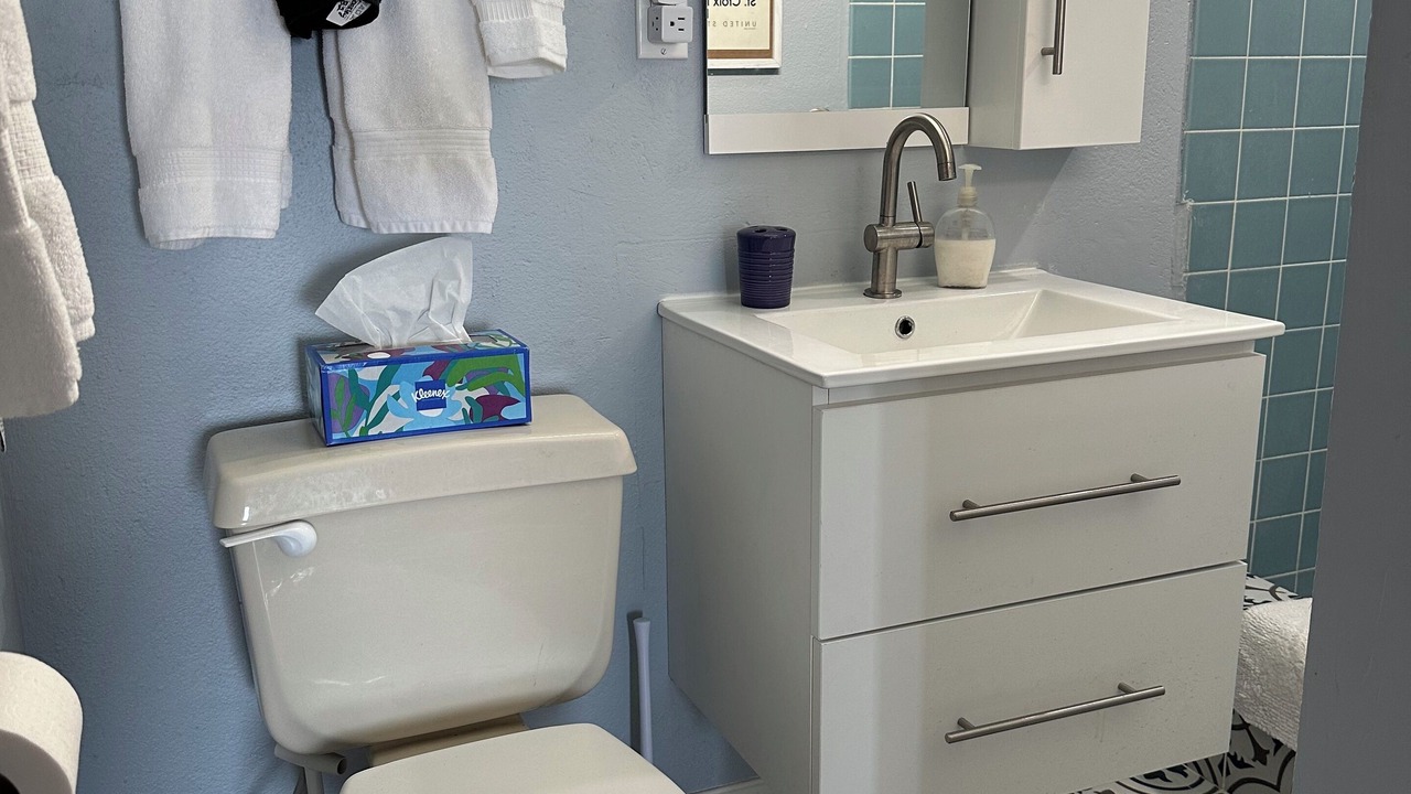 Photo of Bathroom in Estate South Slob