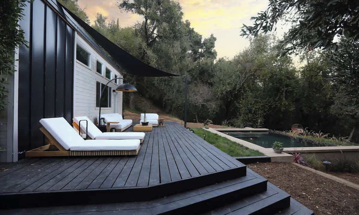 Photo of Outdoor in Fernwood