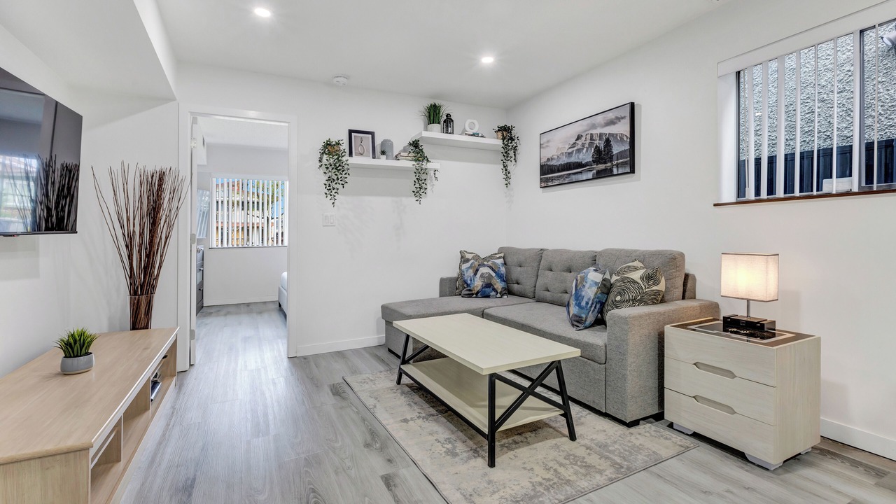 Photo of Livingroom in Fraserview