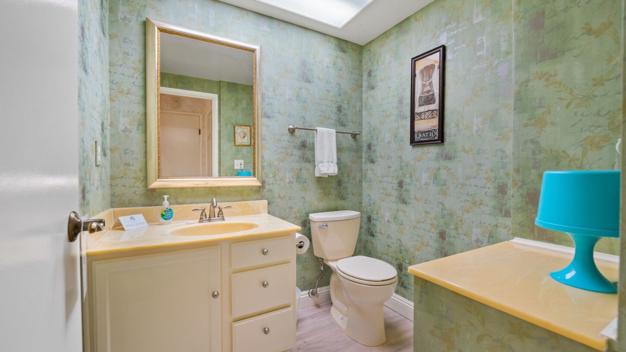 Photo of Bathroom in Silver Strand