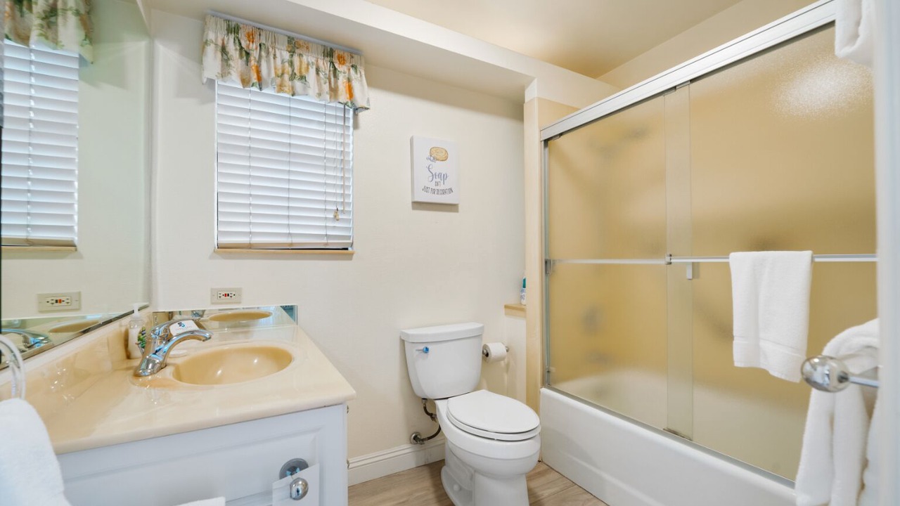 Photo of Bathroom in Silver Strand