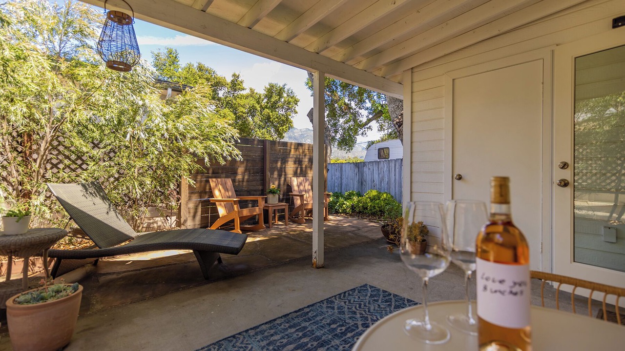 Photo of Outdoor in Meiners Oaks