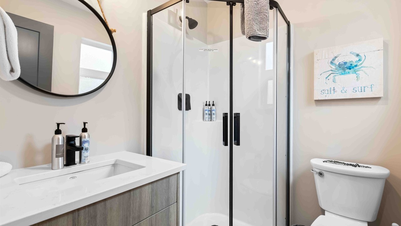 Photo of Bathroom in Ucluelet
