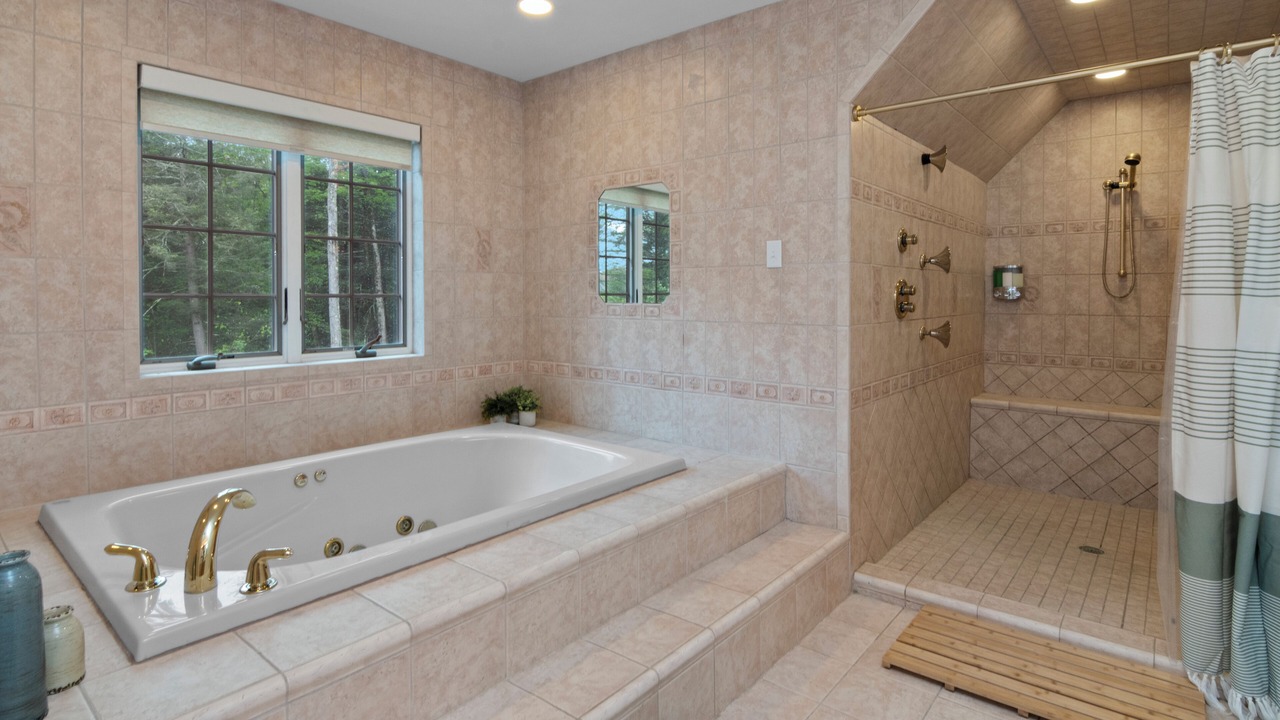 Photo of Bathroom in Tobyhanna