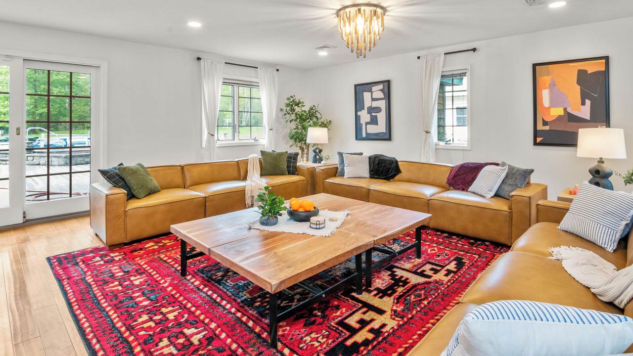 Photo of Livingroom in Tobyhanna