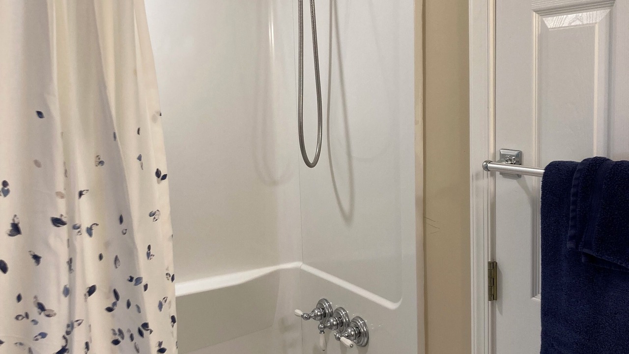 Photo of Bathroom in Rock Creek Hills