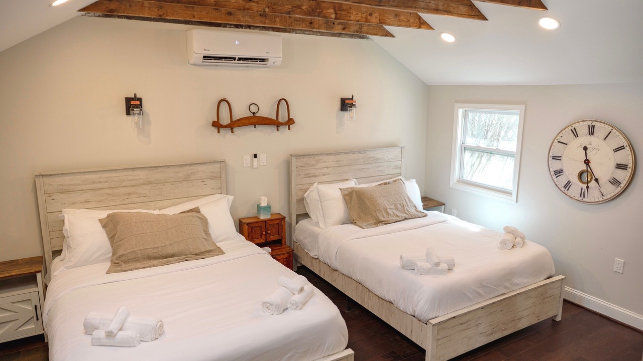 Photo of Bedroom in Cleveland Park