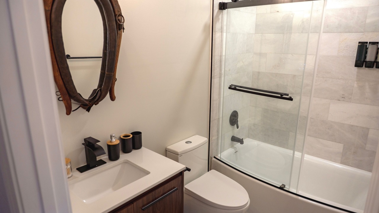 Photo of Bathroom in Cleveland Park