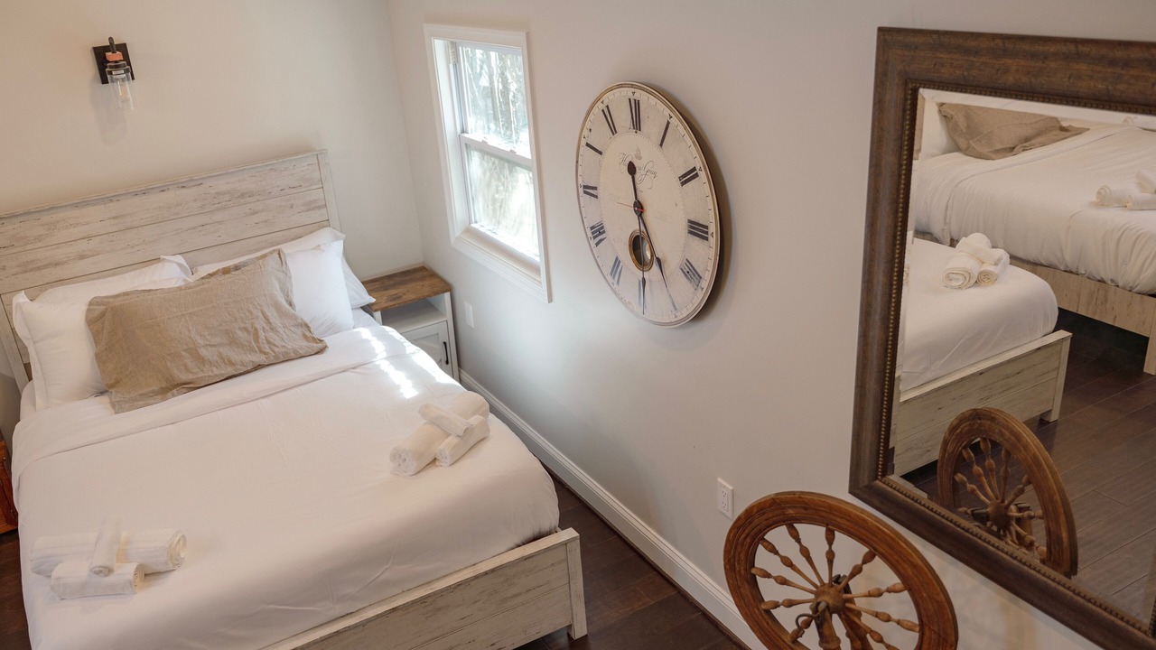 Photo of Bedroom in Cleveland Park