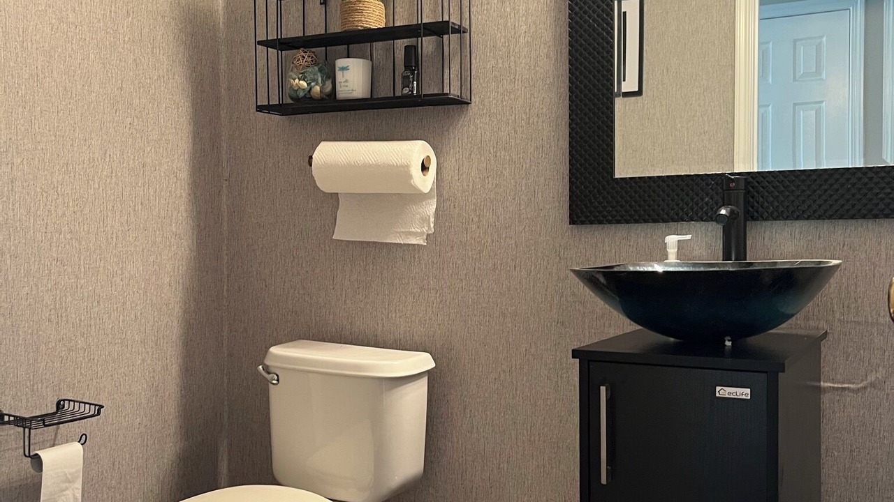 Photo of Bathroom in Prosperity Church Road