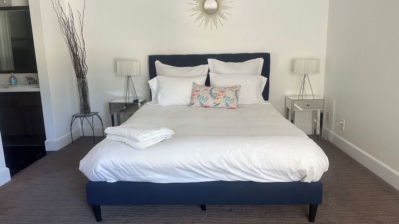 Photo of Bedroom in Calabasas