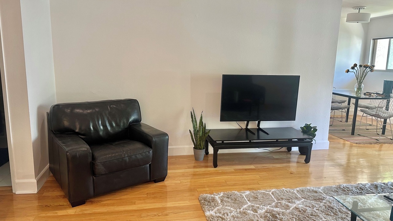 Photo of Livingroom in Calabasas